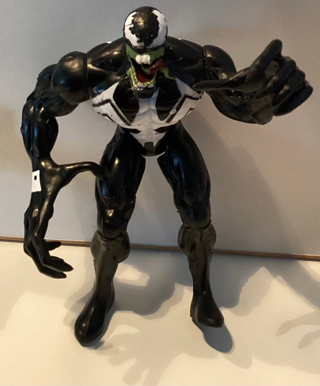 1997 Big Hands Venom Toy Biz