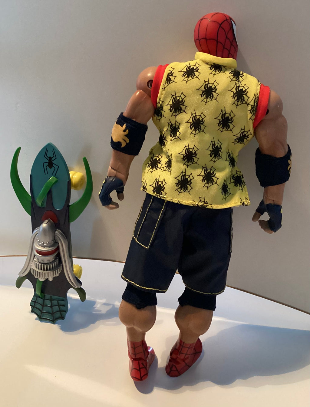 2003 Toy Biz Adventure Hero Skatebord Figure