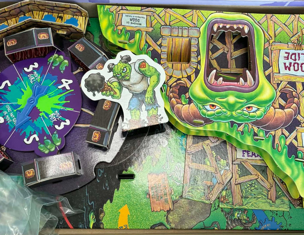 Milton Bradley Goosebumps One Day at Horrorland board game  1996. 100%complete.