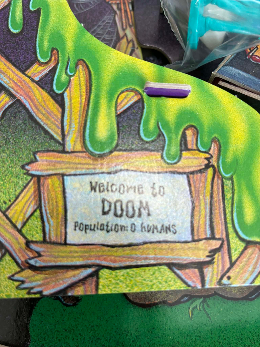 Milton Bradley Goosebumps One Day at Horrorland board game  1996. 100%complete.