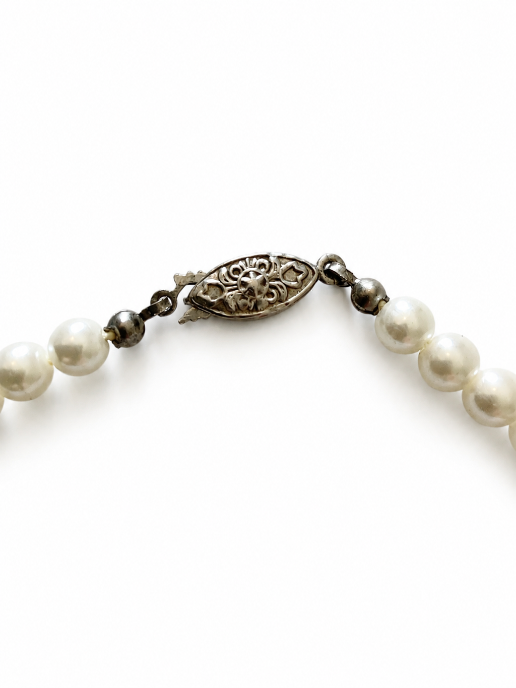 Vintage high quality Faux pearl necklace